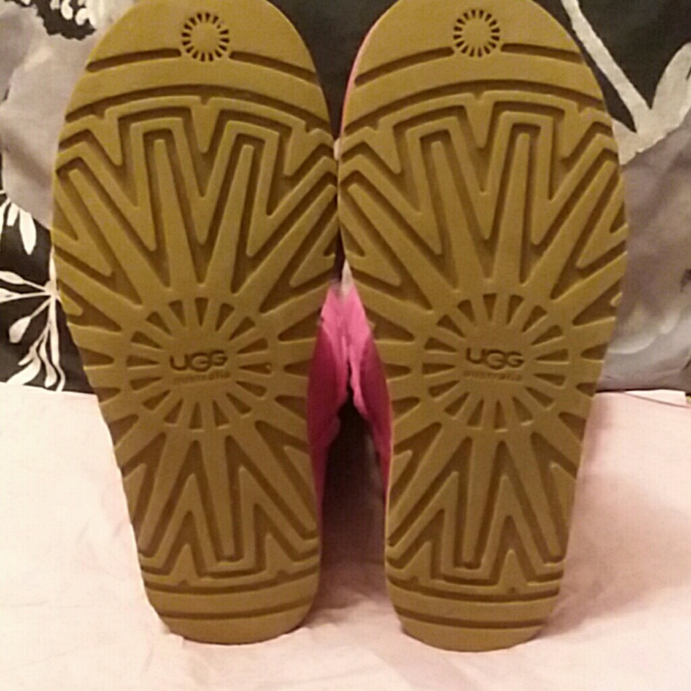 Pink Cancer Ribbon Special UGGs - Picture 6 of 6